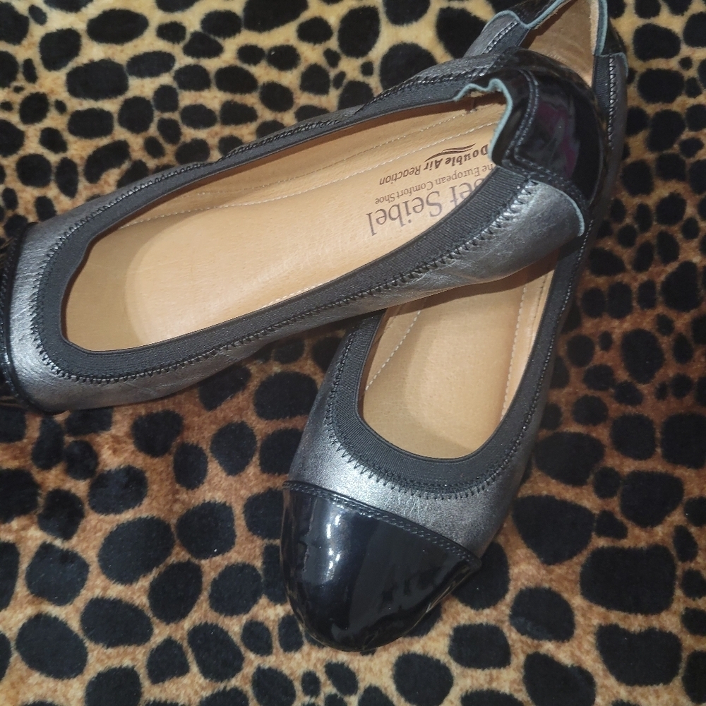 Josef Seibel Women's Black and Gray Shoes Size # 8 - Picture 9 of 10